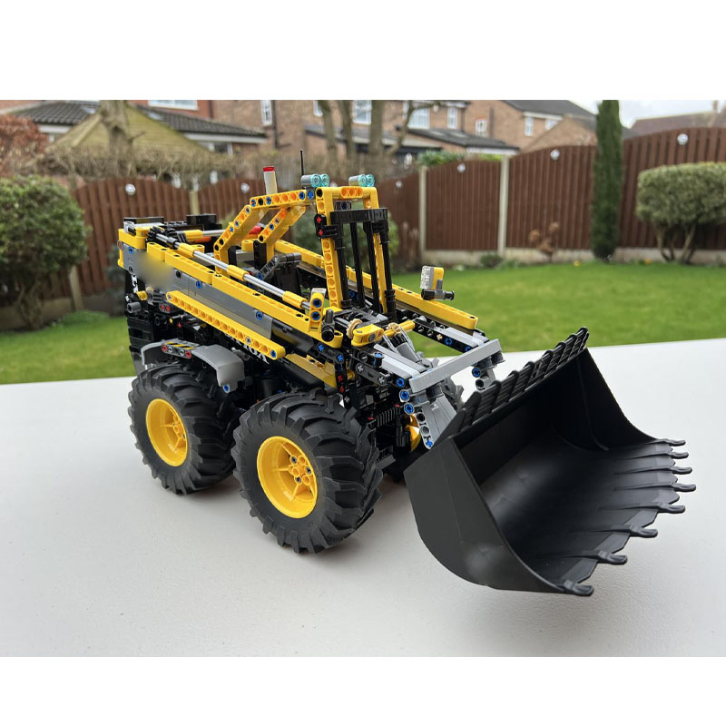 Urban Farming Model - Конструктор MOC-104489 «Городская ферма: Сельскохозяйственный мини-погрузчик»,